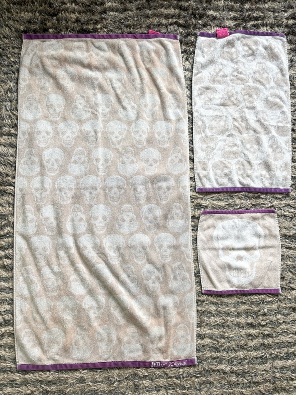 Betsey Johnson 100% Cotton Beige & Purple Skull Towel Set